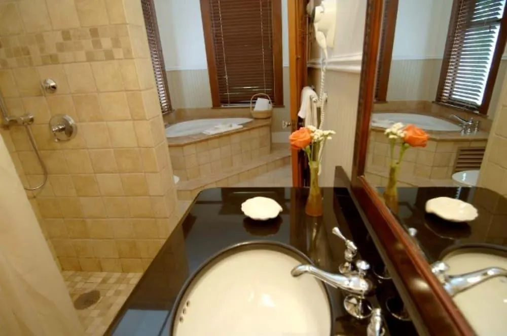 Bed & Breakfast Amsterdam'S Curry Mansion Inn Key West