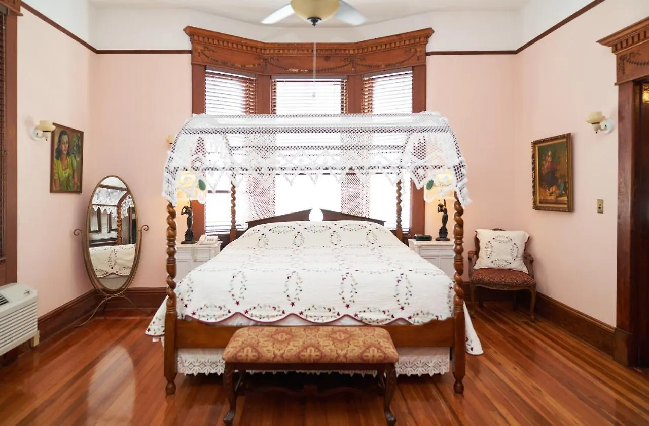 Amsterdam'S Curry Mansion Inn Key West
