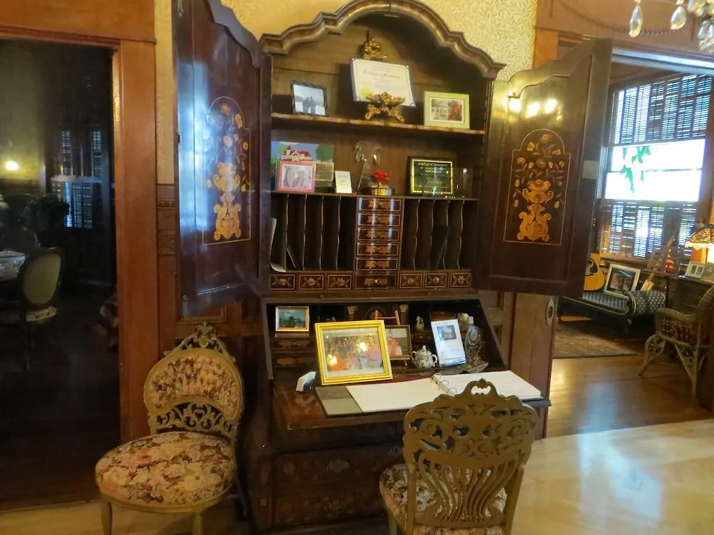 Amsterdam'S Curry Mansion Inn Key West Bed & Breakfast