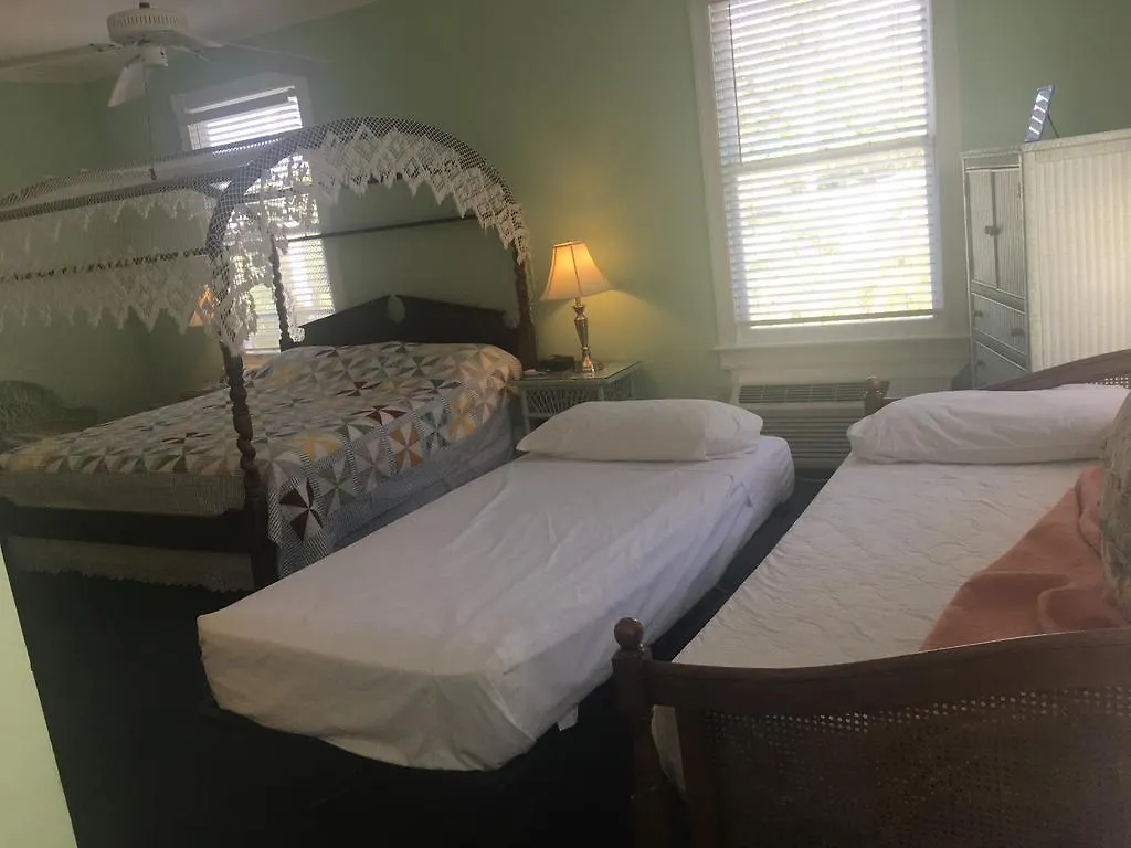 Bed & Breakfast Amsterdam'S Curry Mansion Inn Key West